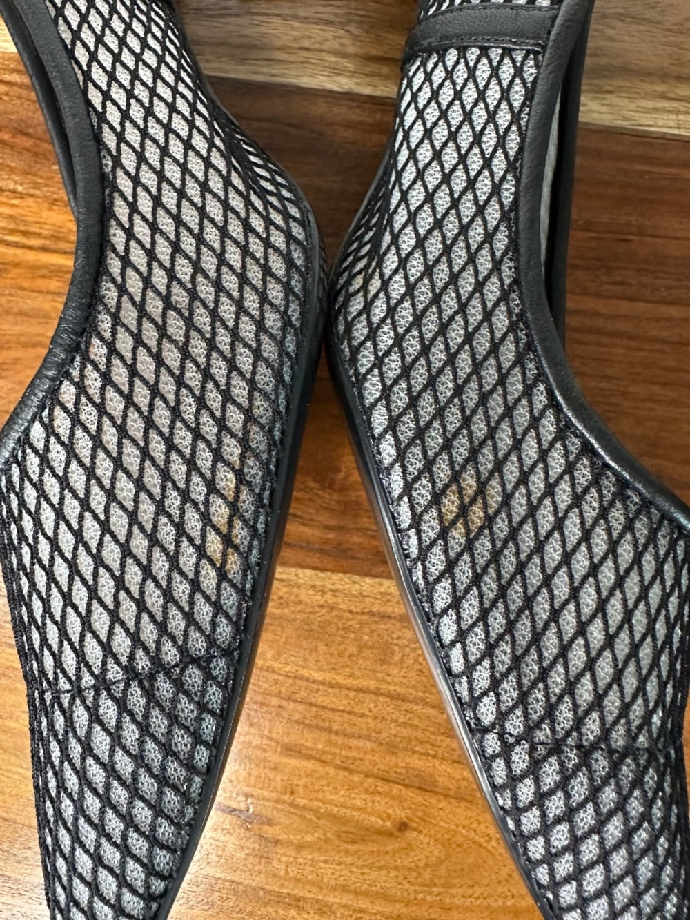 Karl Lagerfeld Paris Leather Mesh Kitten Heel Pumps, Size 9 - Picture 13 of 13
